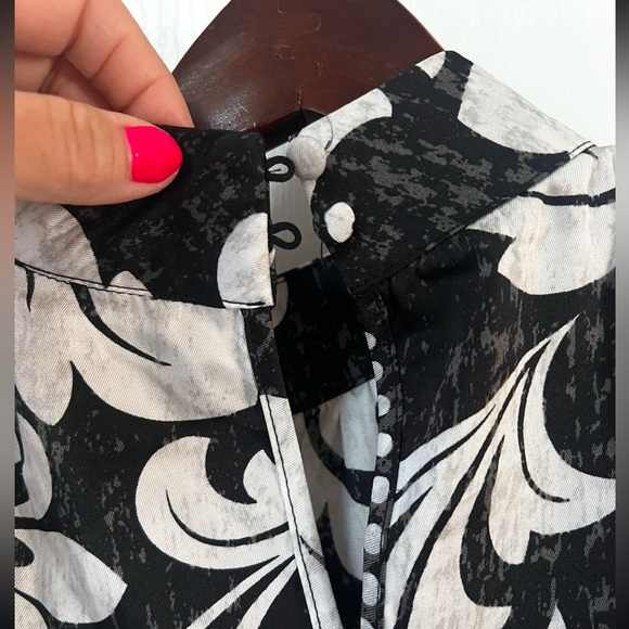 By Design Blouse - Picture 7 of 9